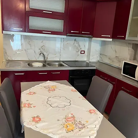 Aurora Apartment *